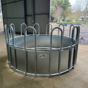 12 Head Hooped Bale Feeder